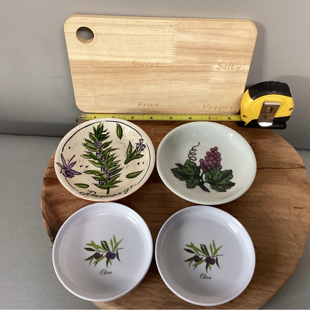 5 Item Bundle - Mini Cheese Board - Ceramic Dishes - Olive Dishes - Like New - Picture 9 of 12